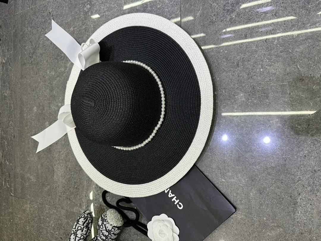 Miumiu 爆款蝴蝶结🎀拼色设计大檐帽