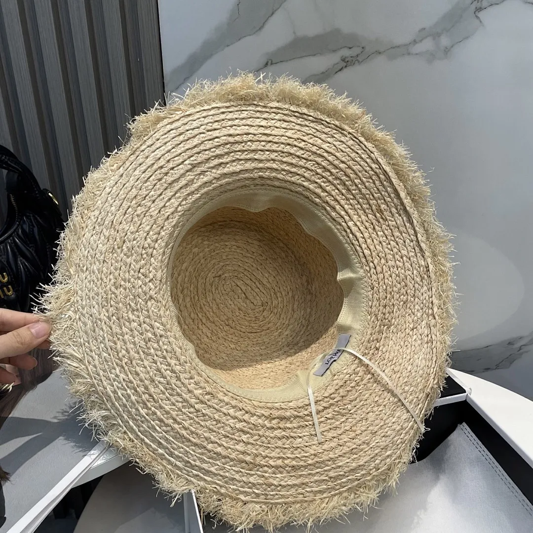 罗意威LOEWE上新品💗 这顶大帽檐的超级好看!!贼出片 罗意威拉菲草大帽檐草帽