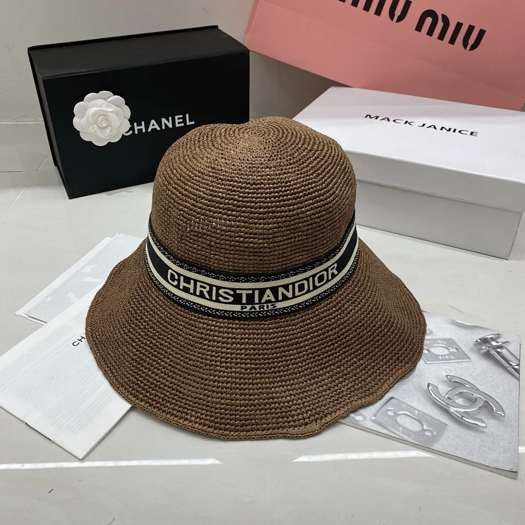 Dior 钩针渔夫帽