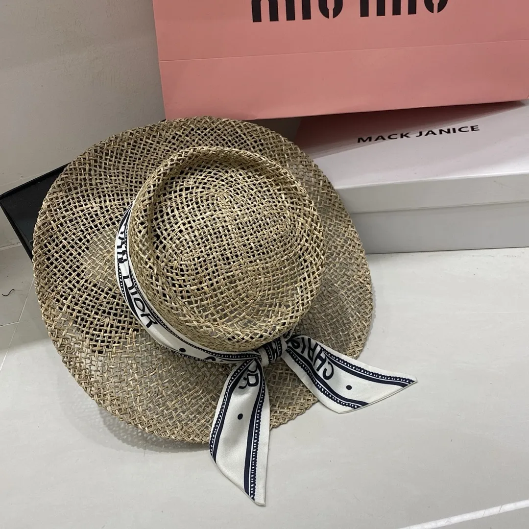 Dior迪奥 天然植物草凹顶帽