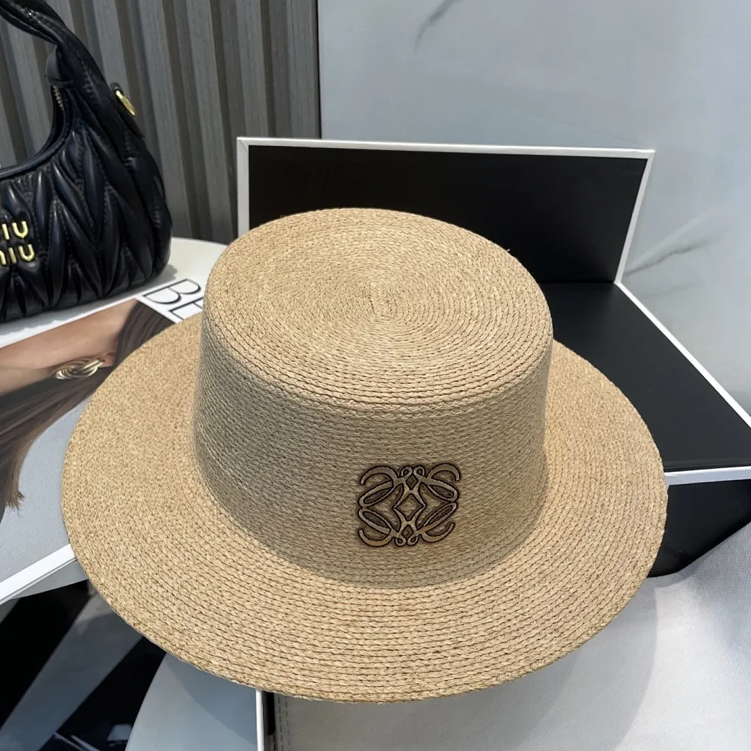 Loewe罗意威 2025新款拉菲草帽,纯手工钩织,产量极少,重工打造,专柜同款,头围57cm