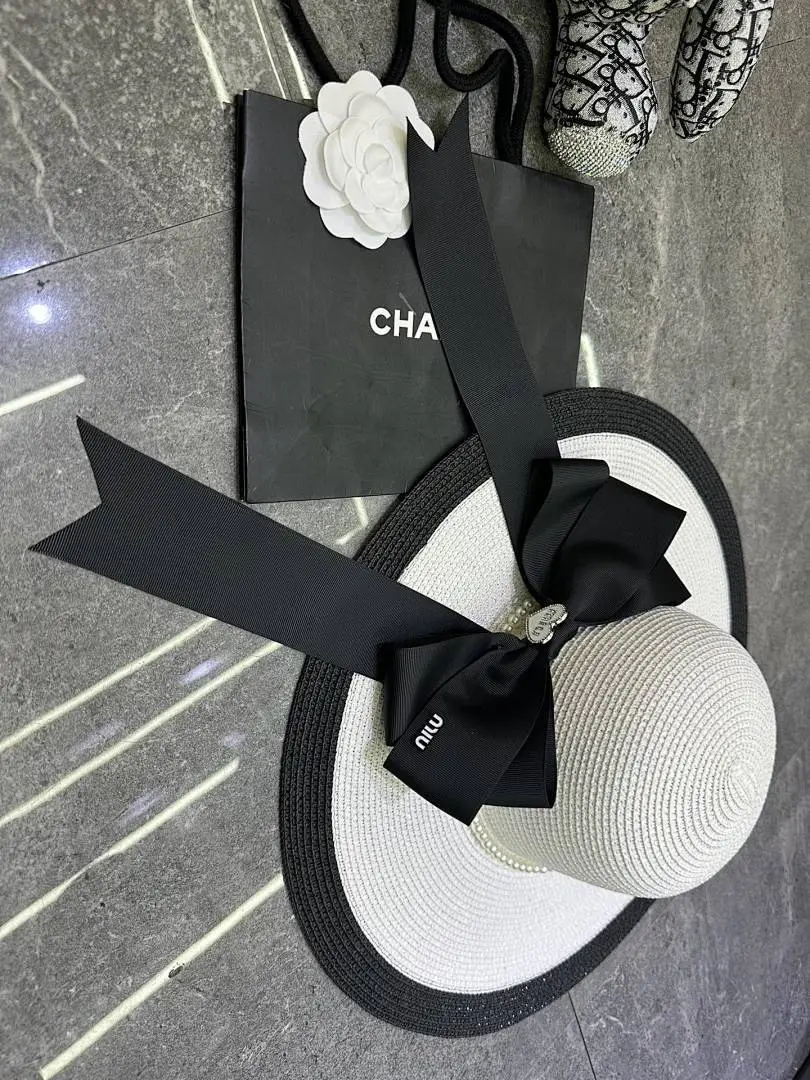 Miumiu 爆款蝴蝶结🎀拼色设计大檐帽
