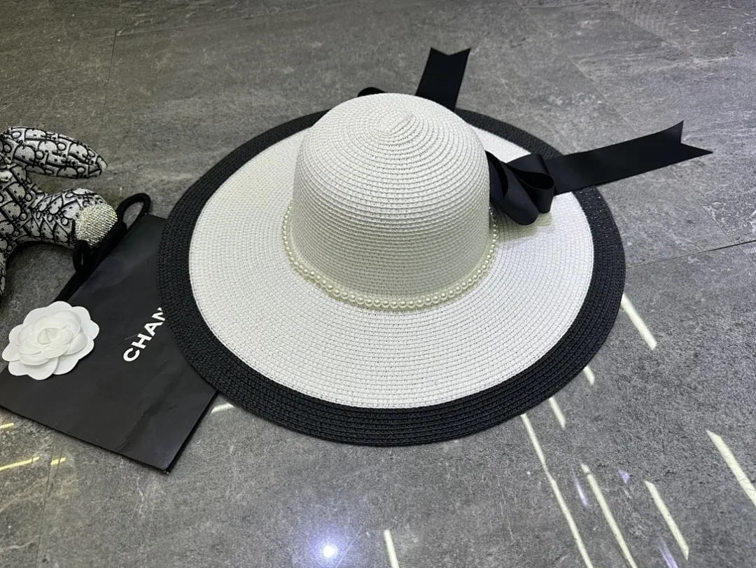 Miumiu 爆款蝴蝶结🎀拼色设计大檐帽