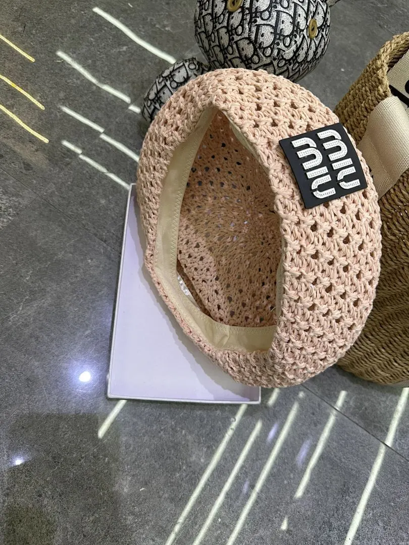 Miumiu 爆款手工编织贝雷帽
