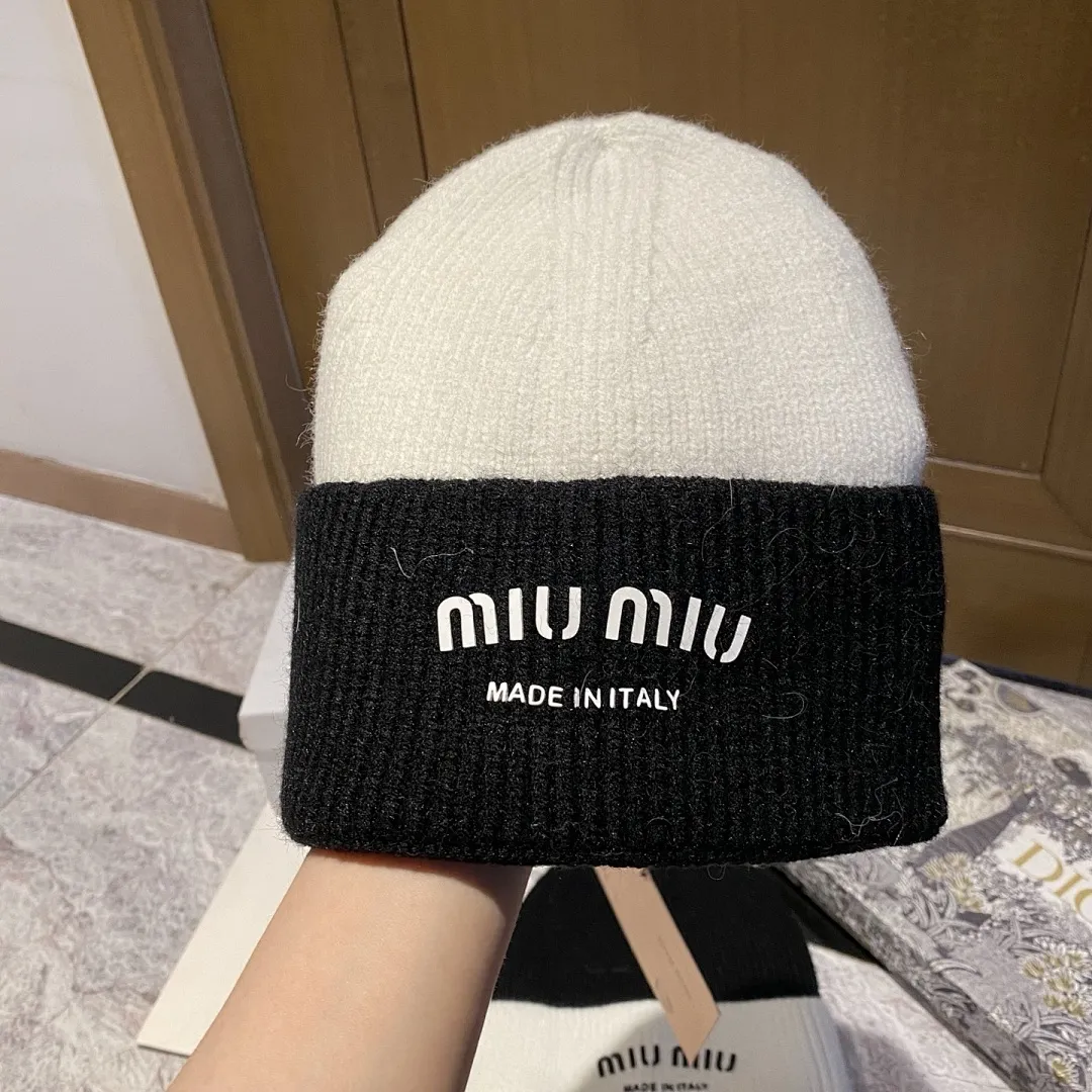 MIU MIU 羊绒针织帽