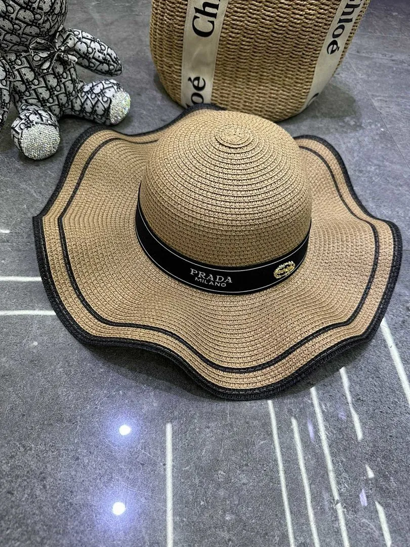 普拉达爆款蕾丝波浪边大檐帽