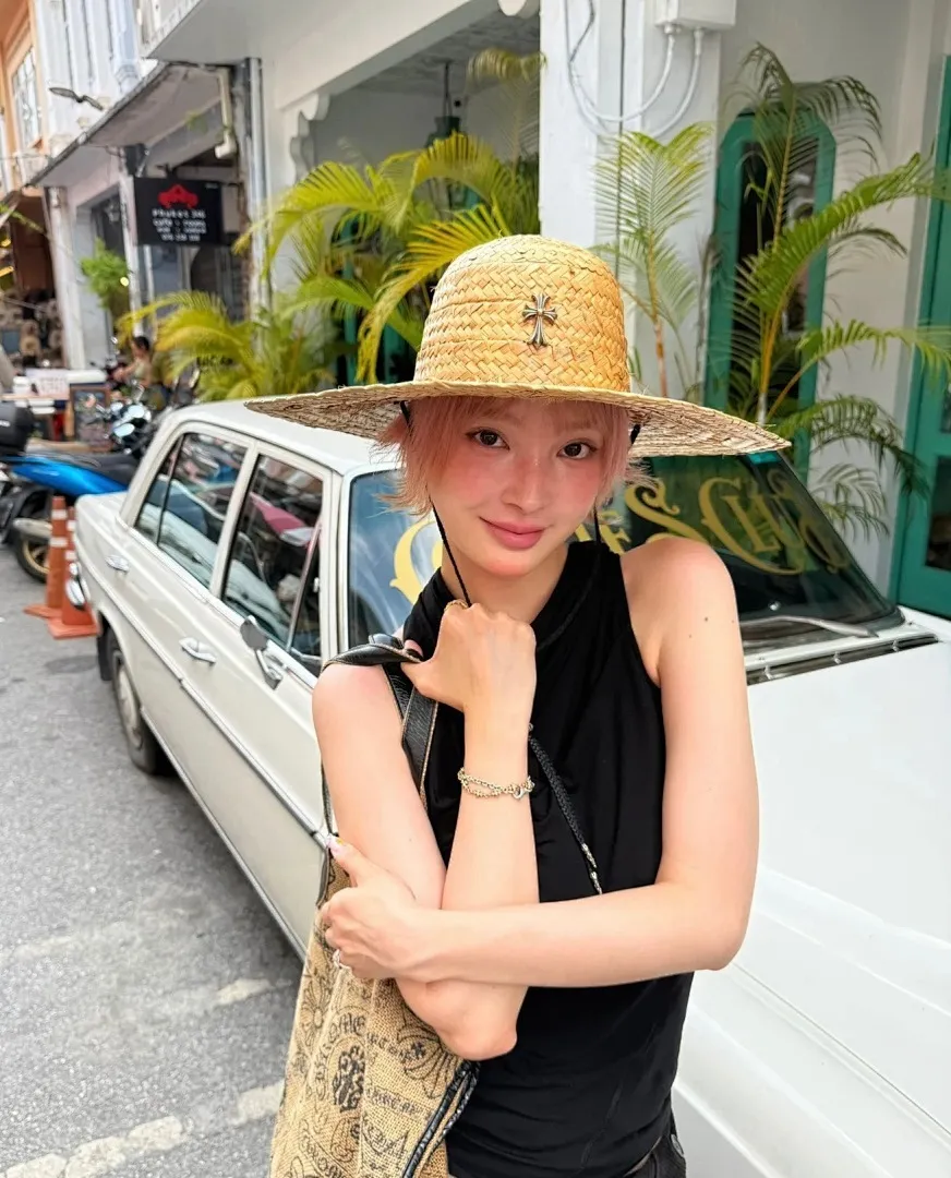 跑量🉐115 定制款，不退换！ 上新ꫛꫀꪝ ❥—— 🆕超赞克罗心十字架麦秆草大边盆帽 🪄少量现货 赶快报单 🖤出游度假拍照必备单品 📸超级出片