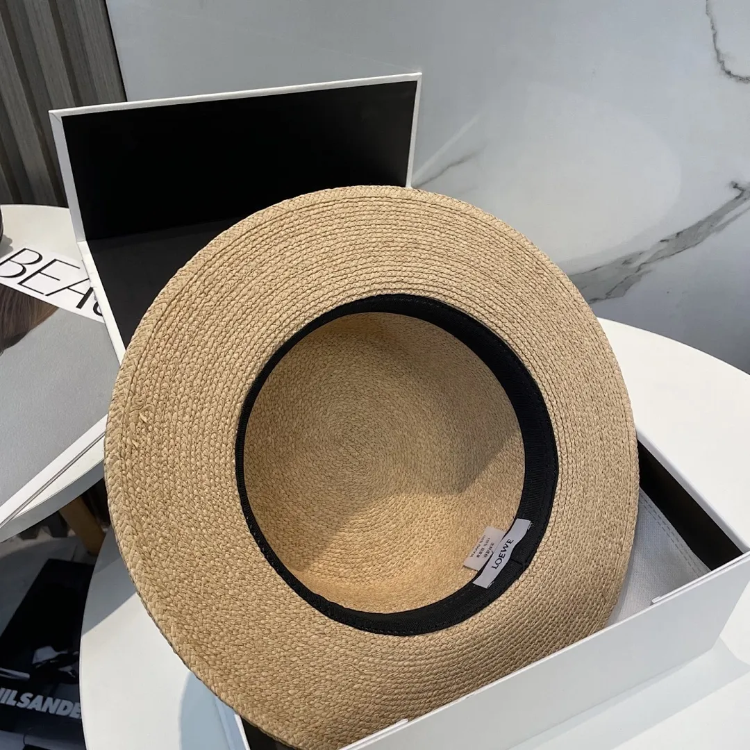 Loewe罗意威 2025新款拉菲草帽,纯手工钩织,产量极少,重工打造,专柜同款,头围57cm