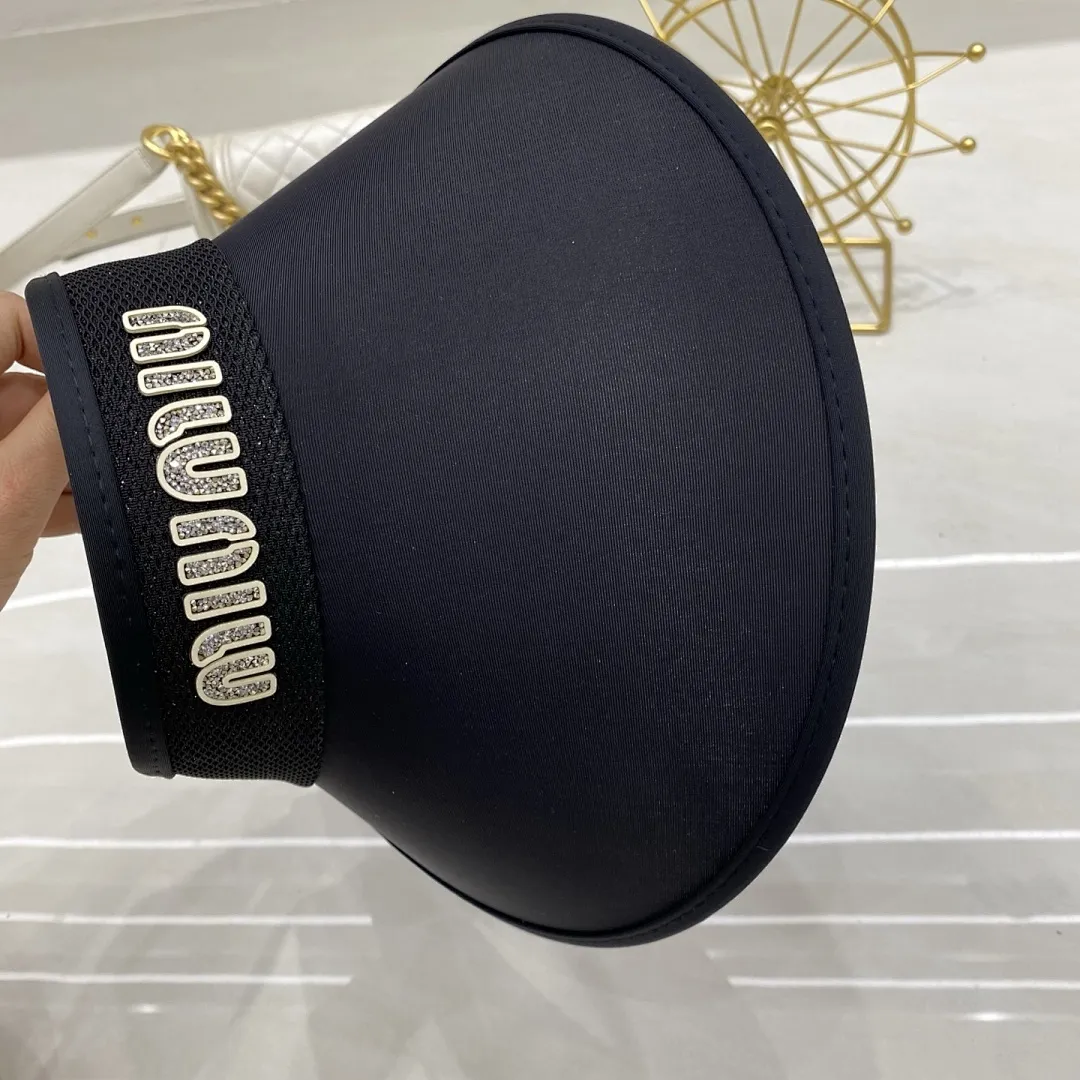 miumiu缪缪 空顶帽1