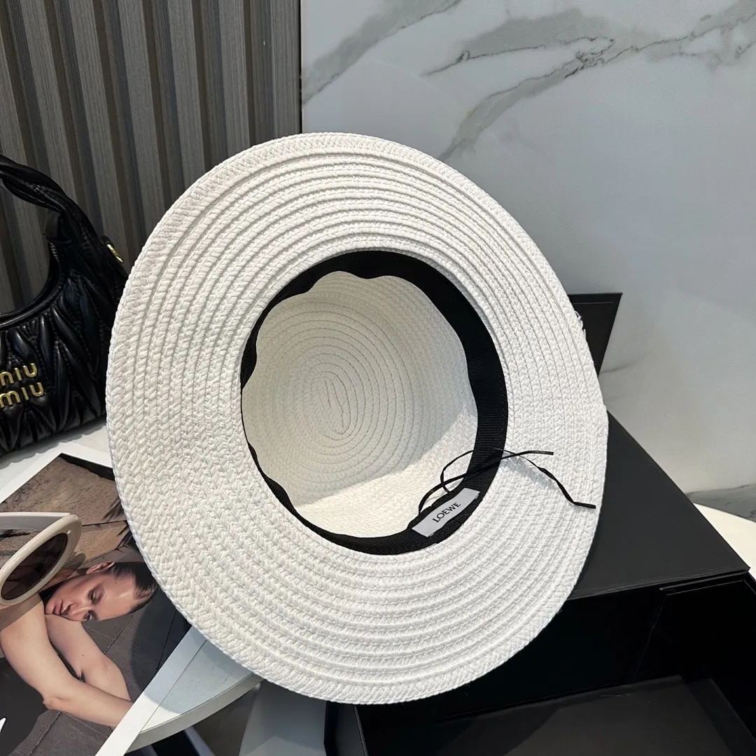 💛配防尘袋 LOEWE罗意威】2025新款草编大牌织带编织草帽,度假休闲必备,优雅大方的一款