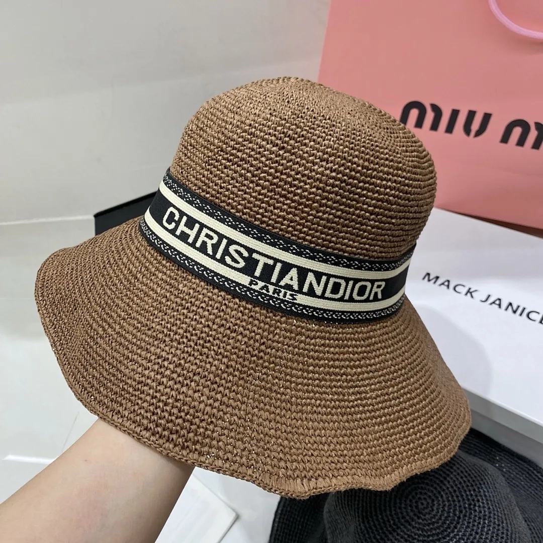 Dior 钩针渔夫帽