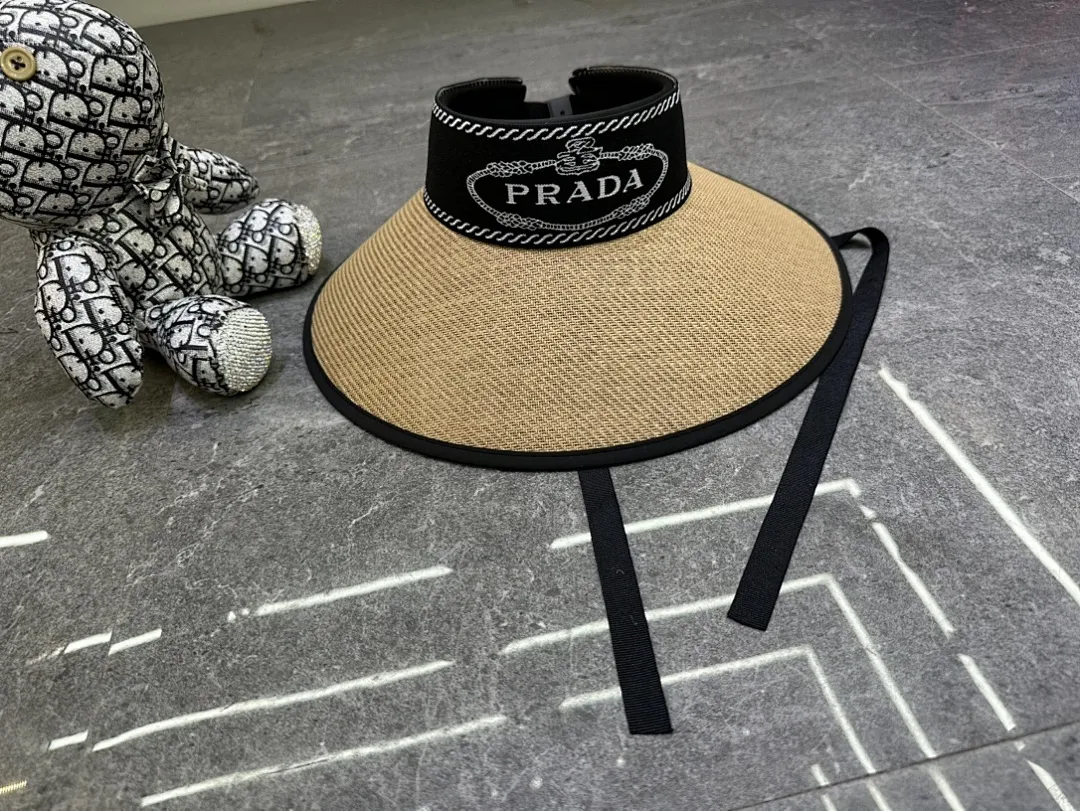 普拉达超大檐空顶帽