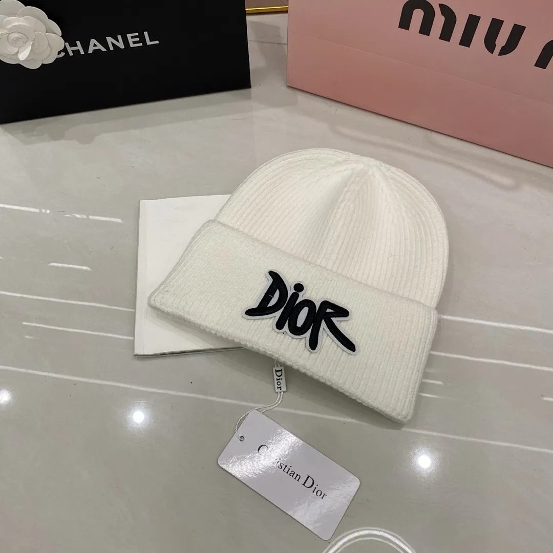 Dior 羊绒针织帽