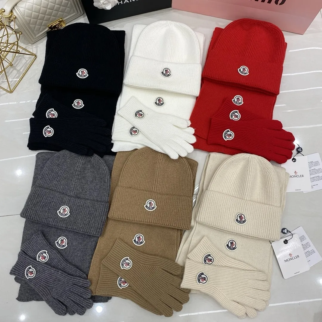 Moncler 三件套 羊绒针织帽+围巾🧣+手套🧤