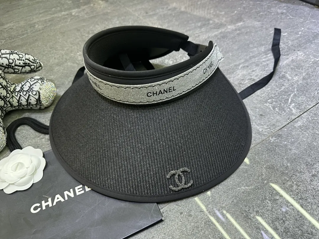 香奈儿爆款空顶帽👒👒超大檐黑胶防晒设计.带防风绳🔥🔥🔥