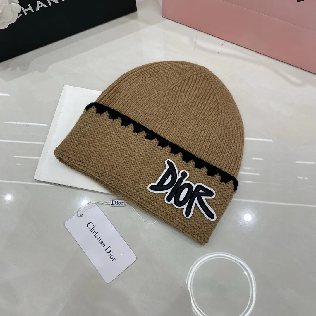 Dior 羊绒针织帽