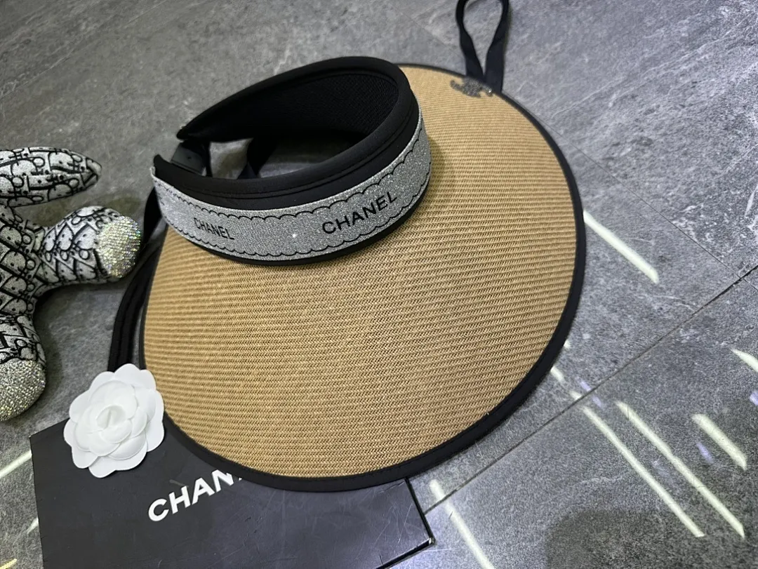 香奈儿爆款空顶帽👒👒超大檐黑胶防晒设计.带防风绳🔥🔥🔥