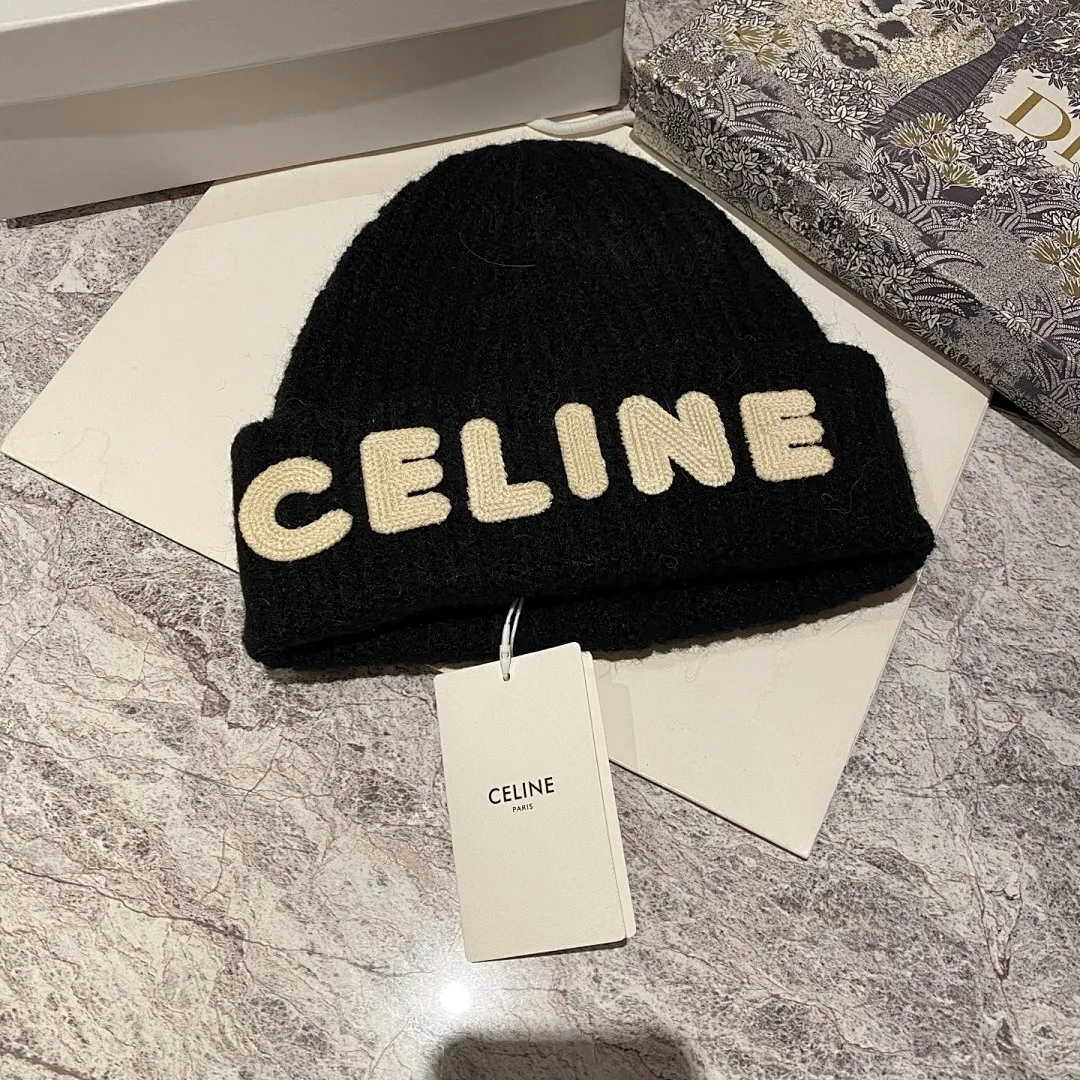 Celine 羊毛针织帽