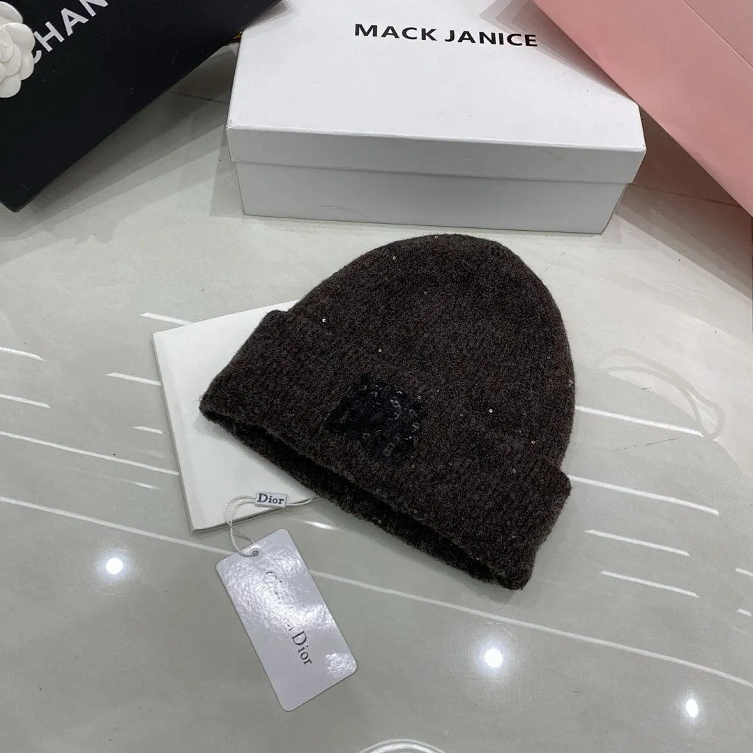 Dior 亮片针织帽