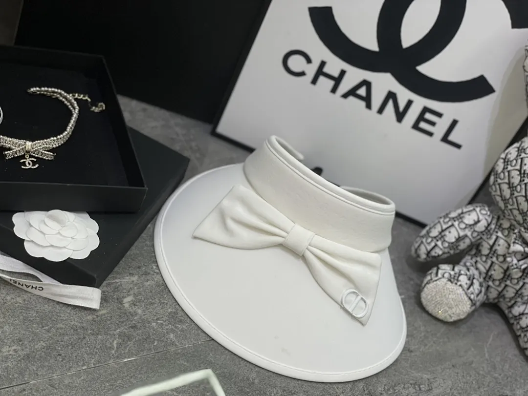 迪奥蝴蝶结冰丝空顶帽