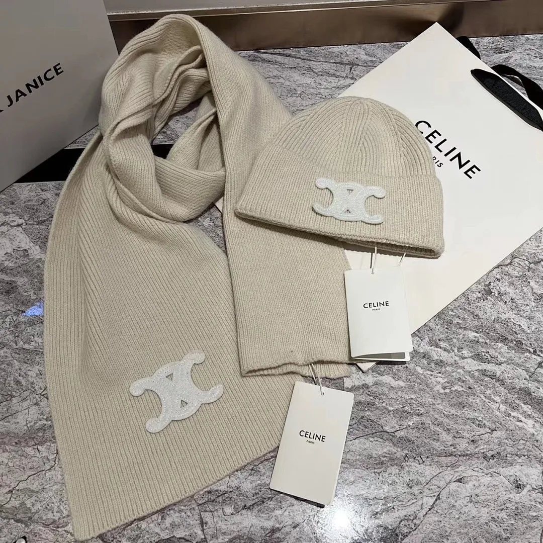 Celine 羊绒针织帽+围巾🧣