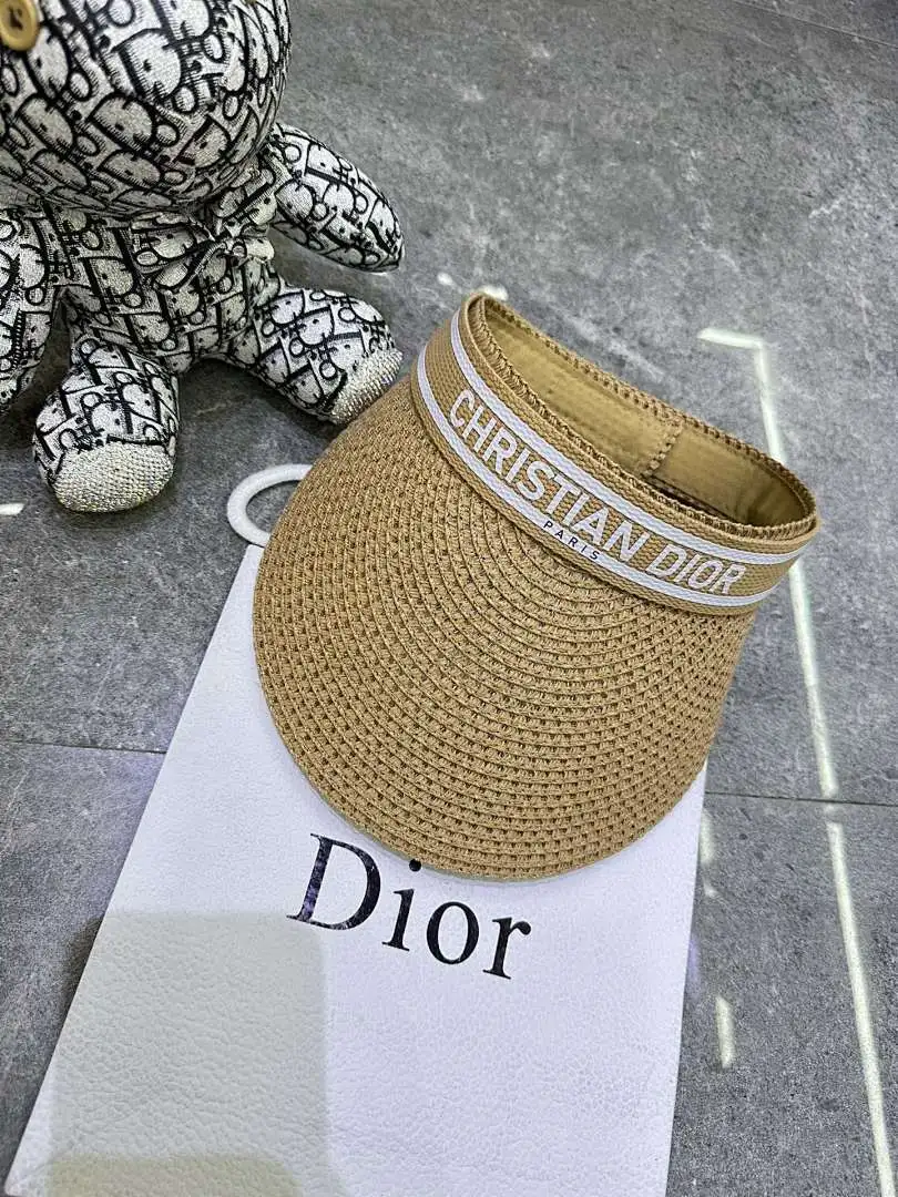 迪奥爆款空顶帽