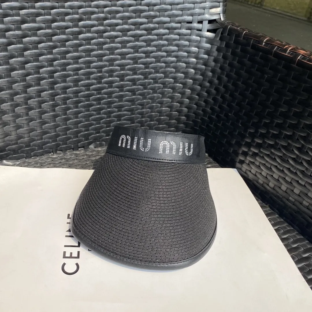 MiuMiu 新款空顶帽