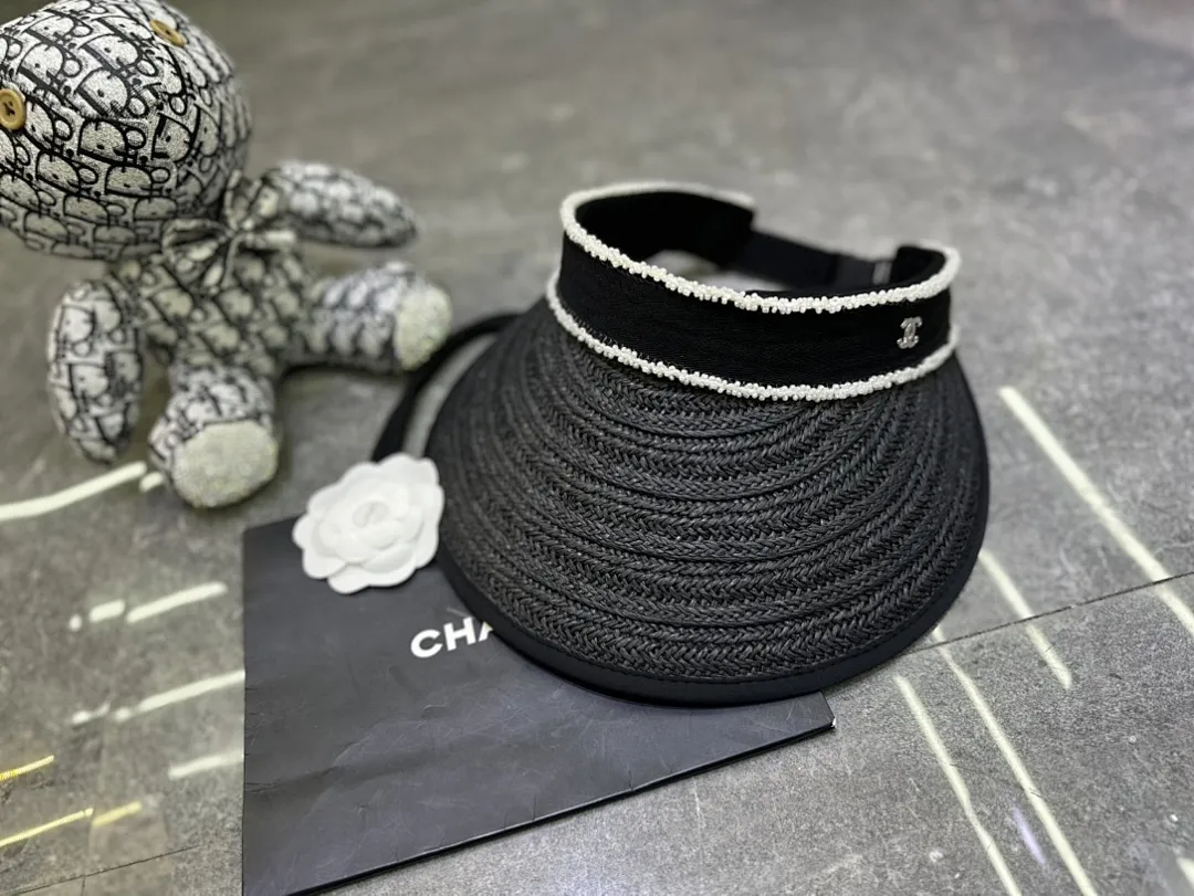 香奈儿爆款空顶帽👒👒超大檐黑胶防晒设计.🔥🔥🔥