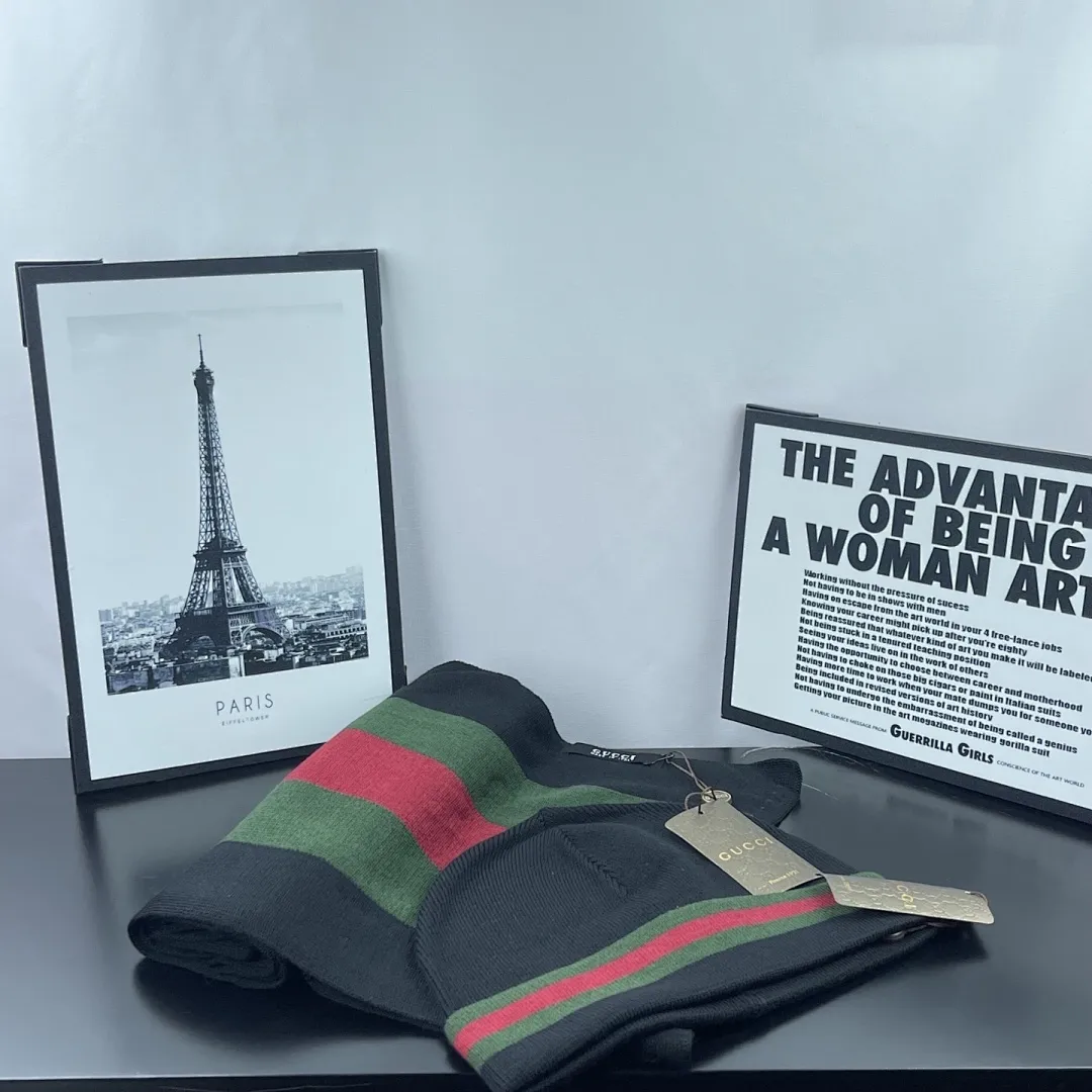 G家 【羊毛套装帽子-帽子➕围巾】经典套装帽子！成分：70%羊毛➕30%兔毛。