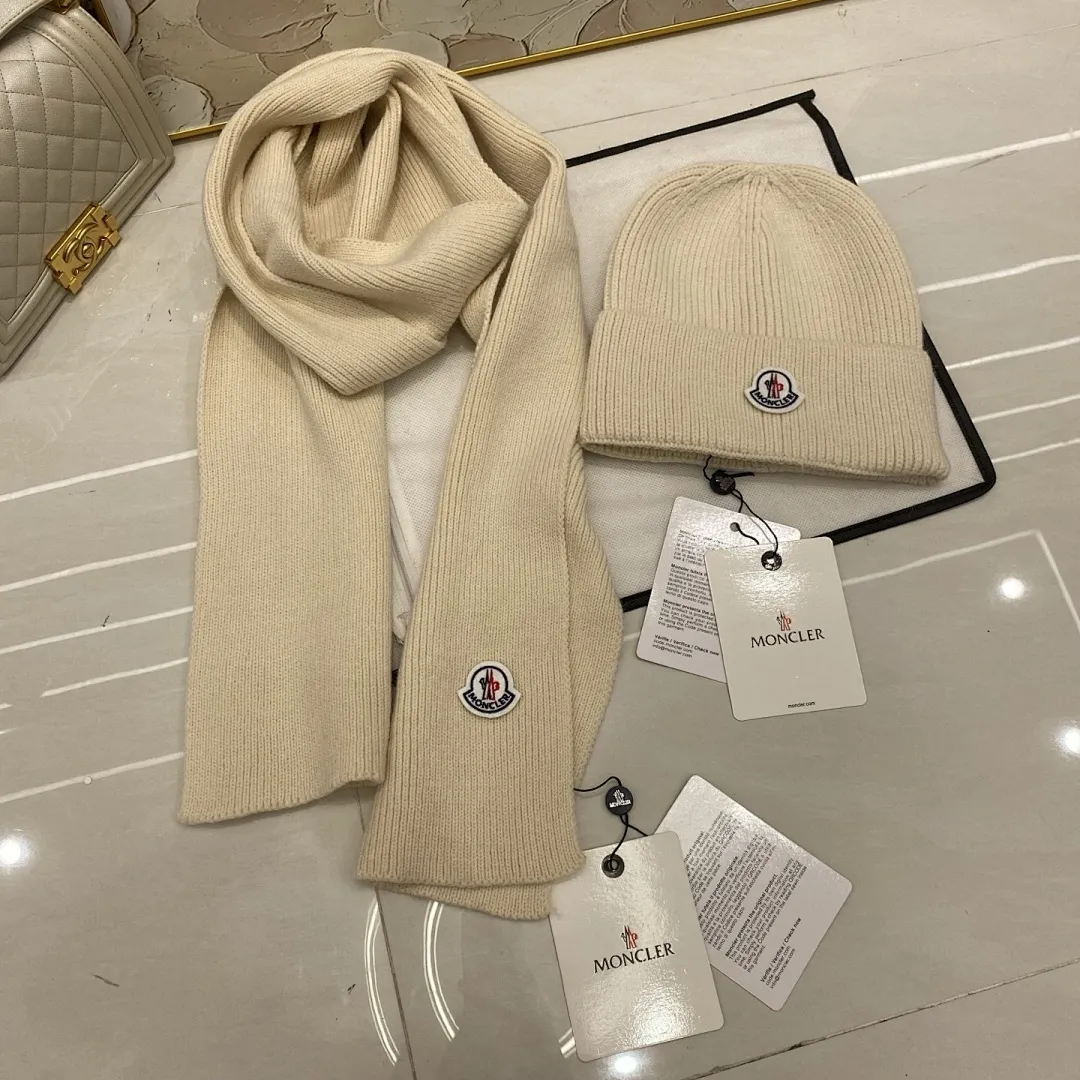 Moncler 羊绒针织帽+围巾🧣