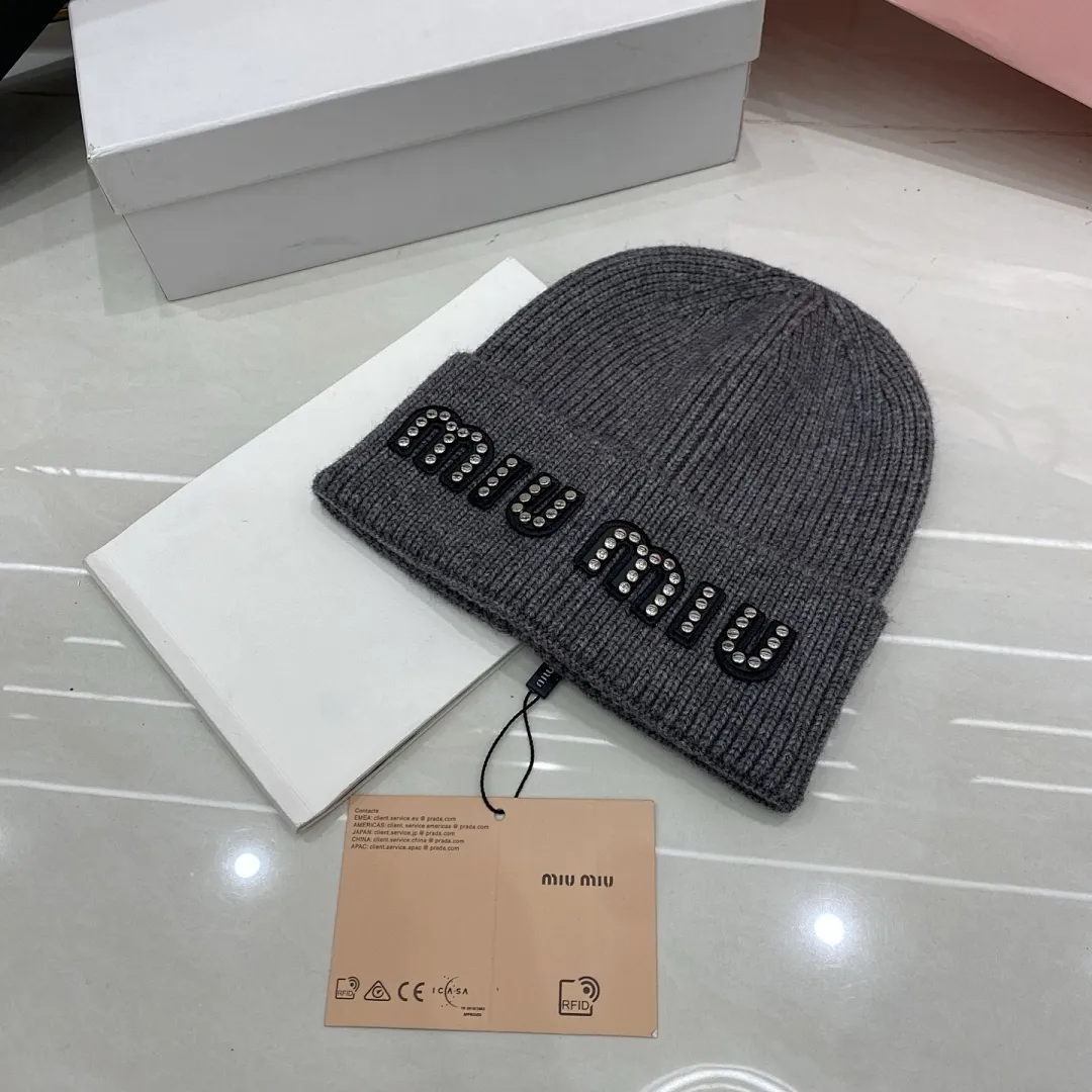 MiuMiu 羊绒针织帽