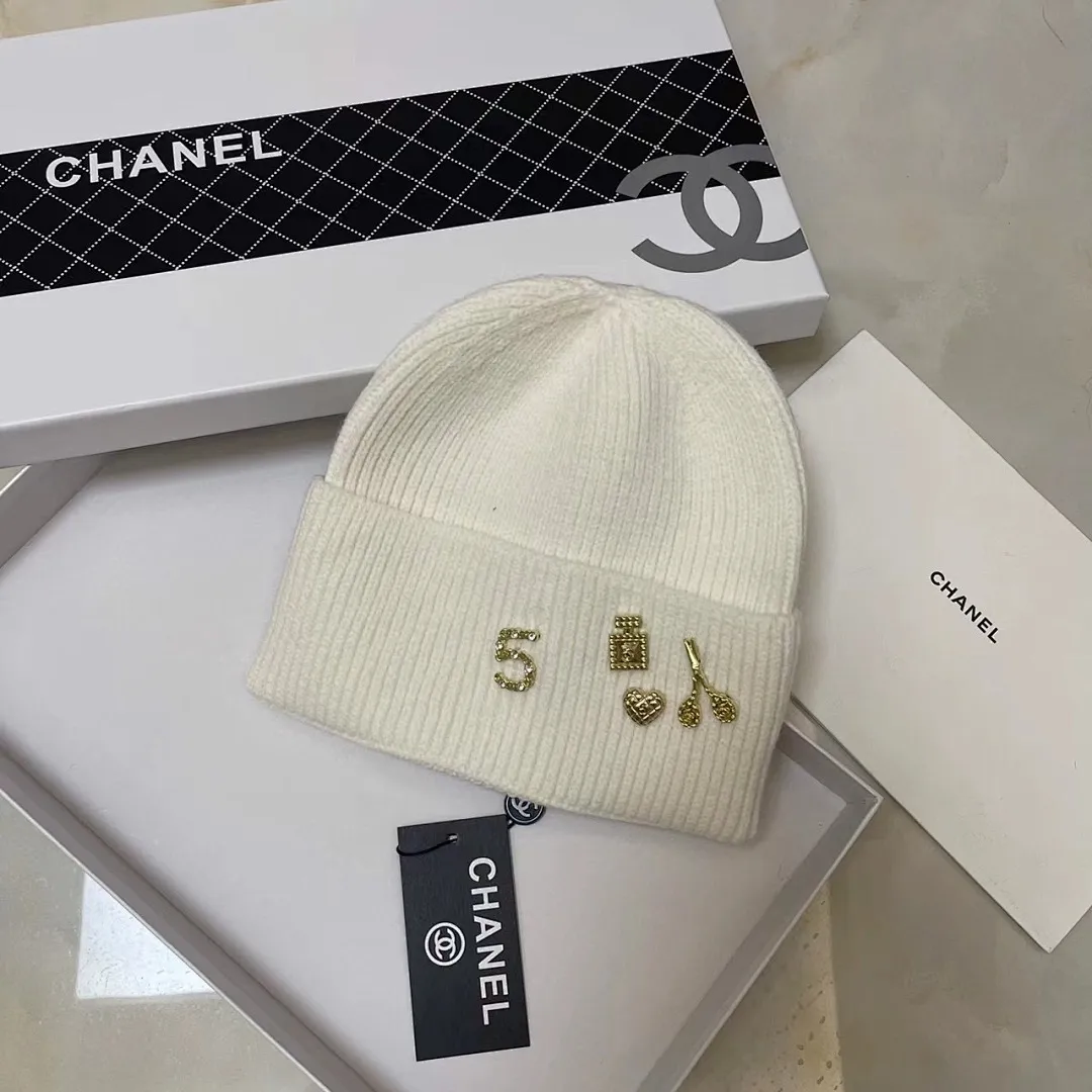 Chanel 羊绒针织帽