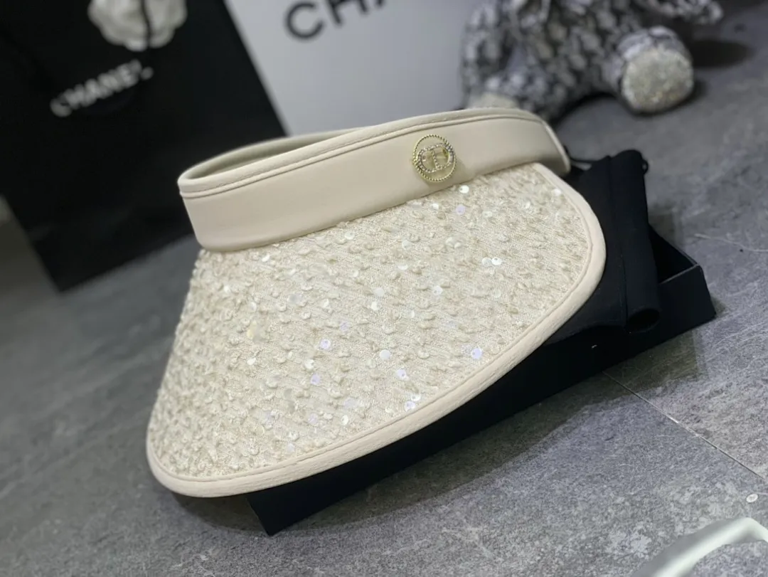 迪奥爆款亮片空顶帽