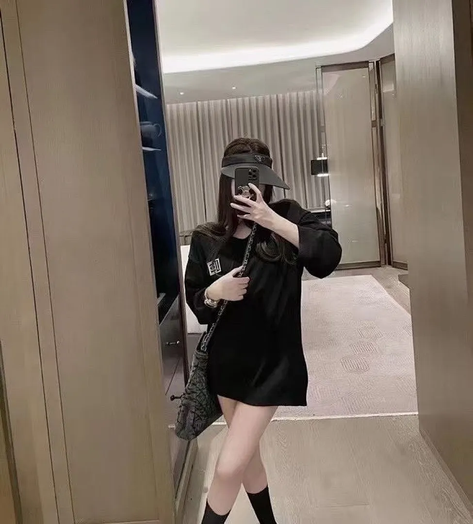 Prad~新款缎面空顶帽