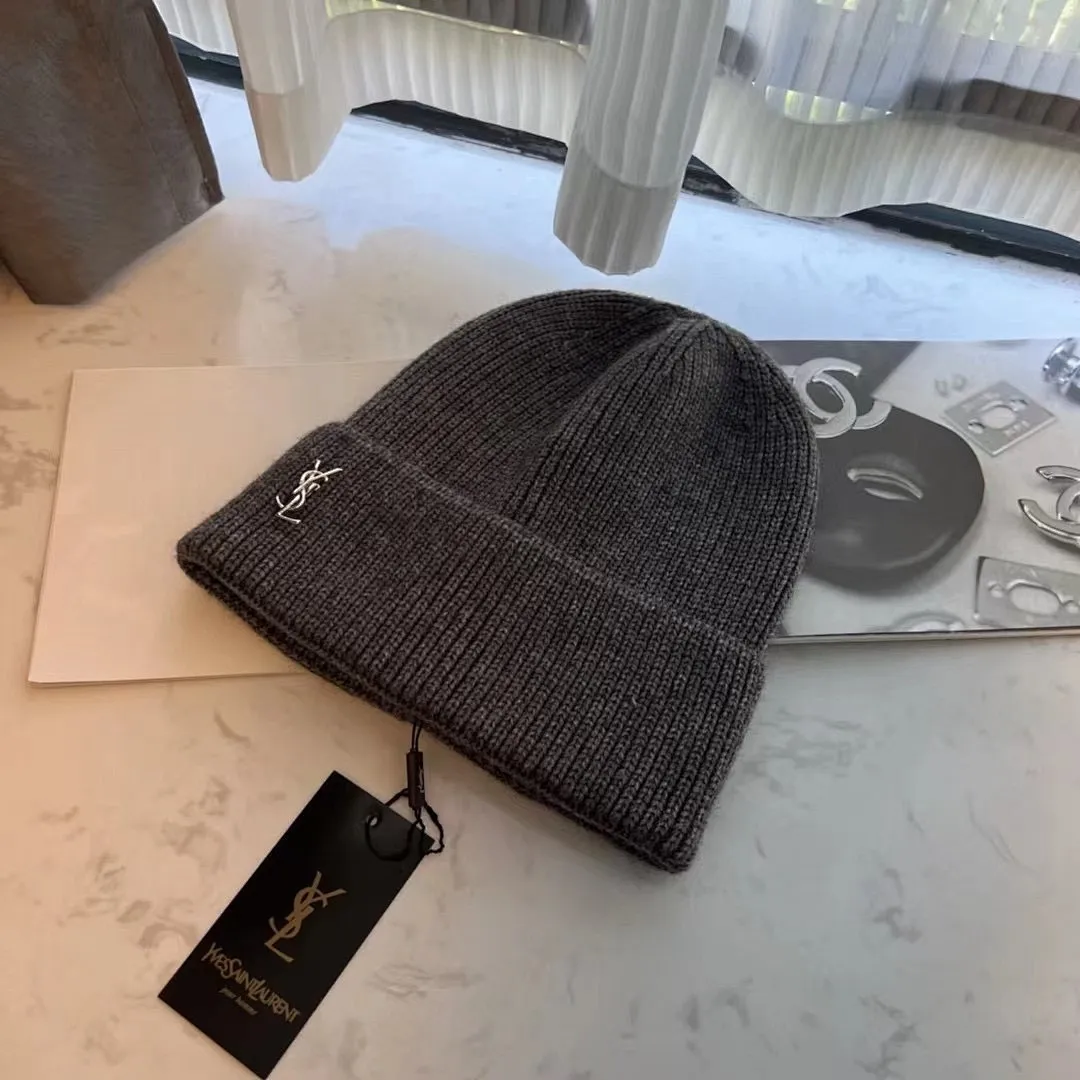 YSL 羊绒针织帽
