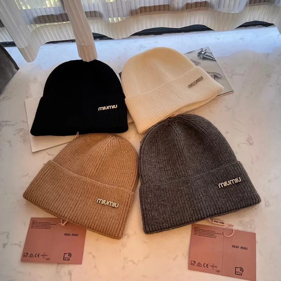 MIU MIU 羊绒针织帽