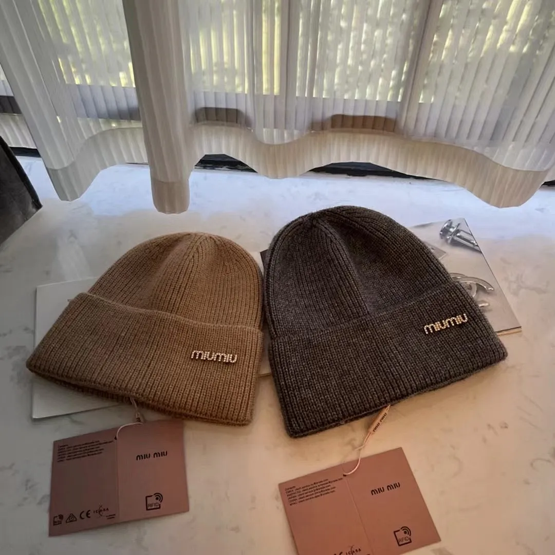 MIU MIU 羊绒针织帽