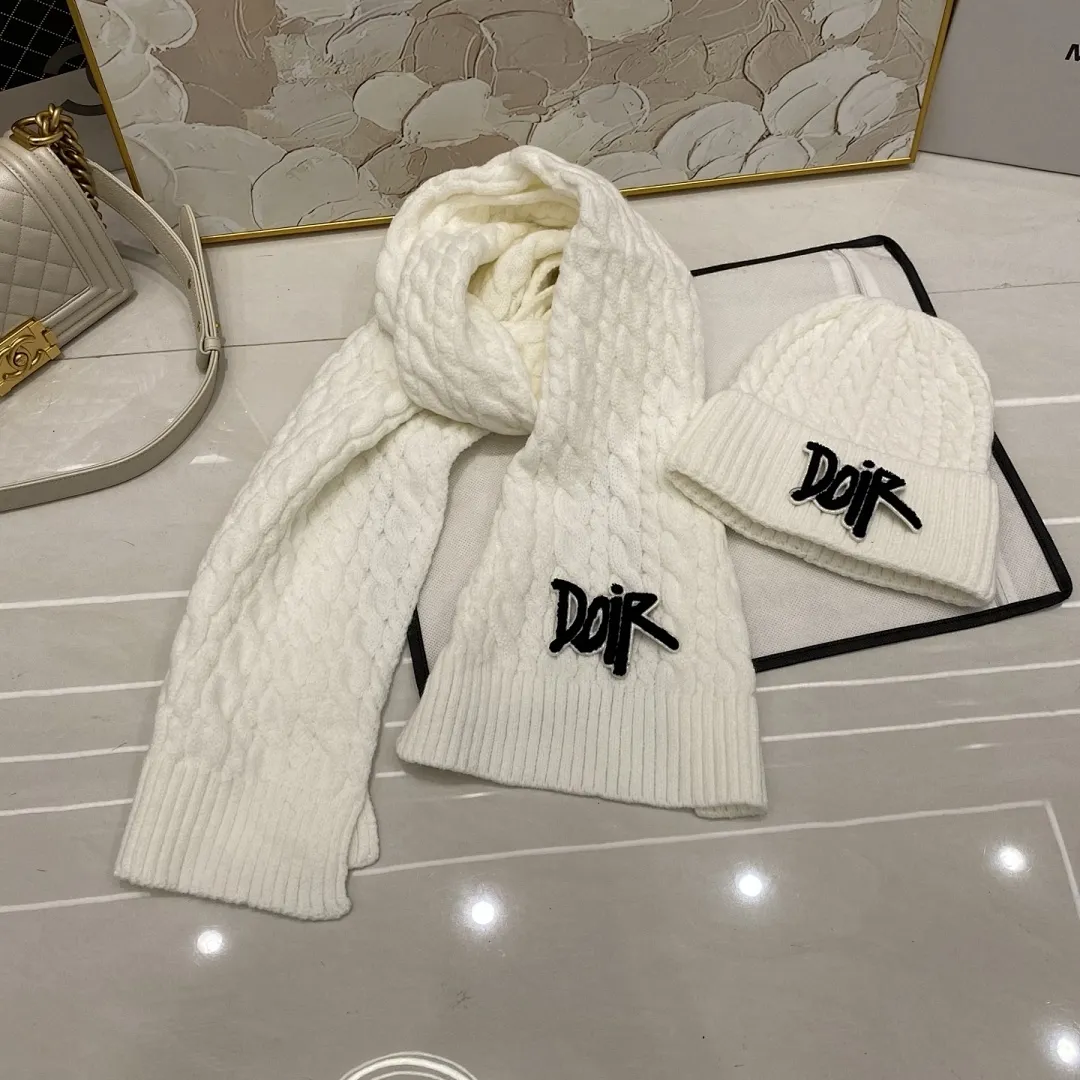 Dior迪奥 麻花羊绒针织帽+围巾🧣