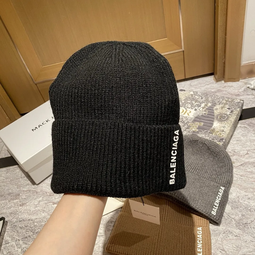 BALENCIAGA 羊绒针织帽