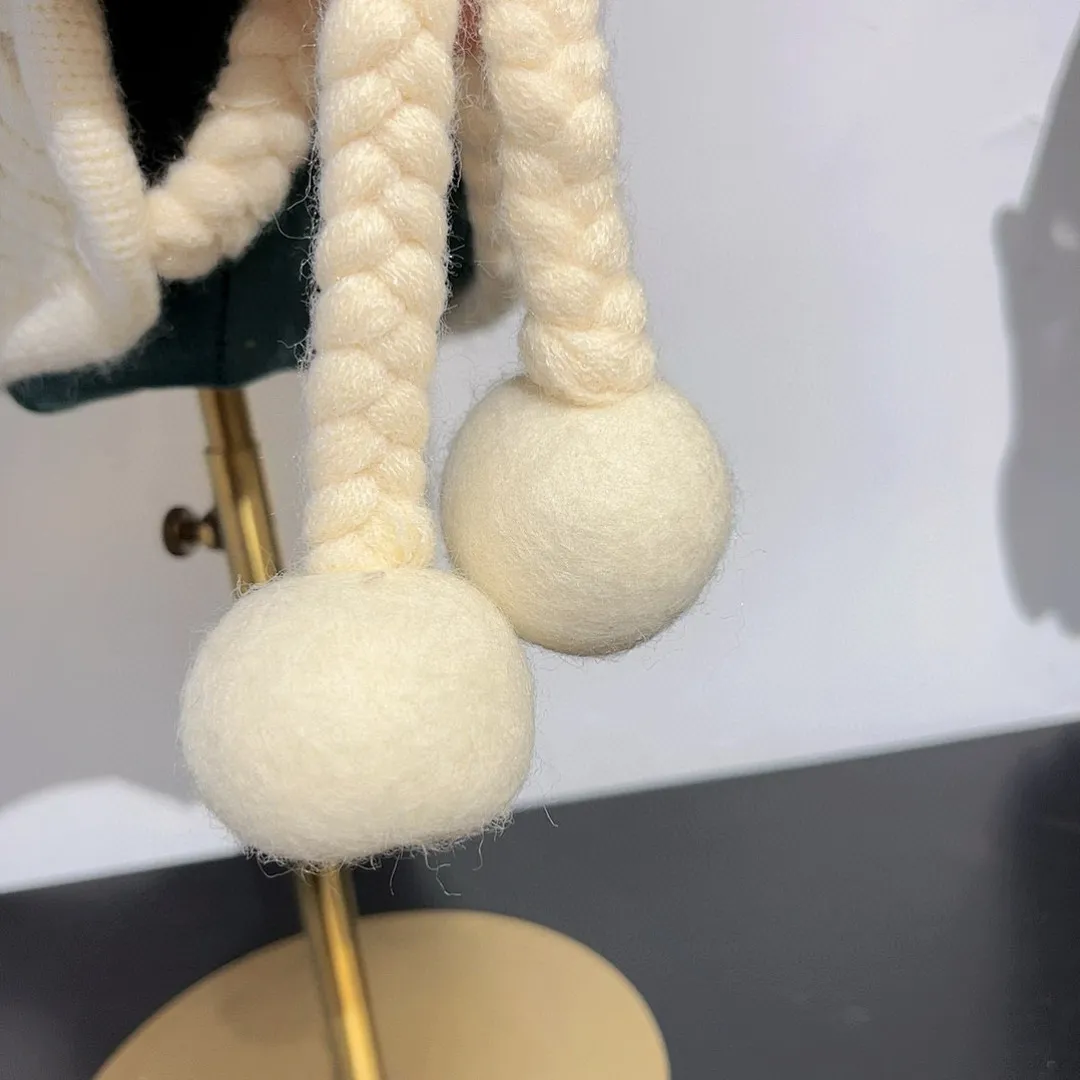 📦❥—秋冬爆款 ⚜️Miu针织护耳帽 💫 明星 网红同款高端货 🖤白色 灰色