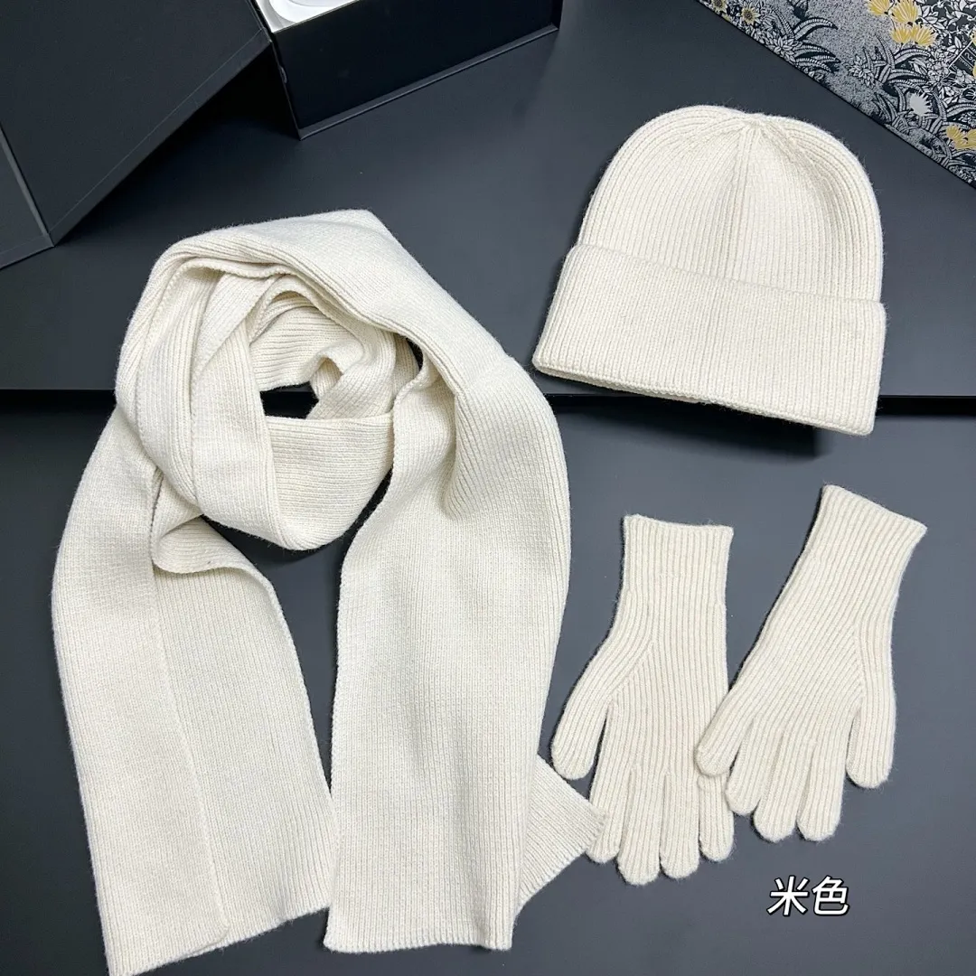 净版 毛线帽+围巾+手套 三件套❤️🆕