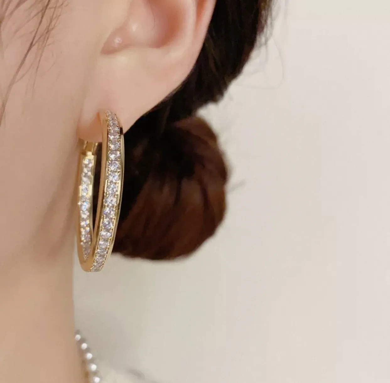 P50KE030 【Cartie*最新款🆕🆕卡地亚玫瑰金镶钻圆形耳环】一致ZP黄铜材质,非常的上镜‼️设计很特别值得入手🔥高级手工坊系列