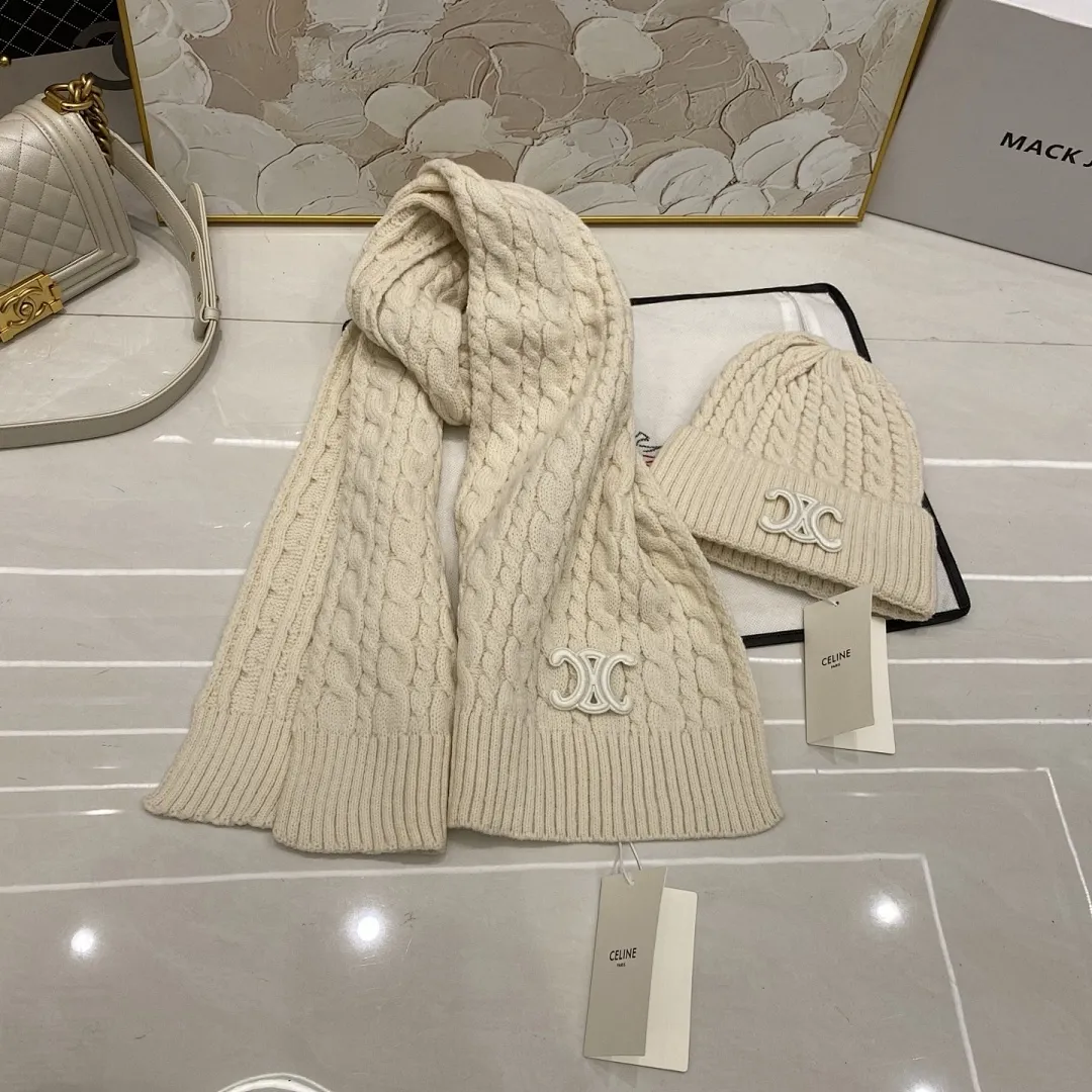 Celine赛琳 麻花羊绒针织帽+围巾🧣