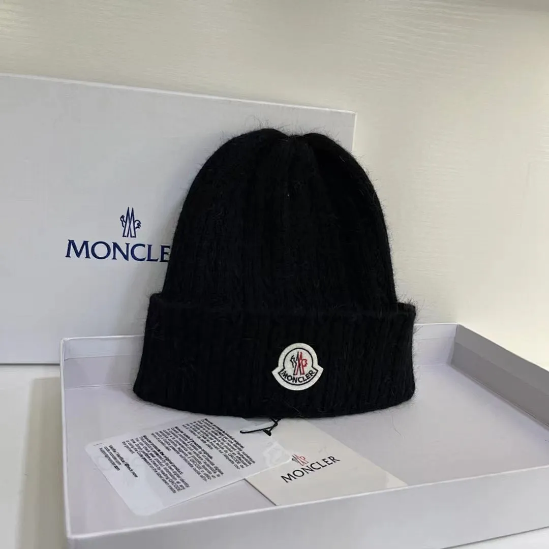 MONCLER 兔毛麻花针织帽