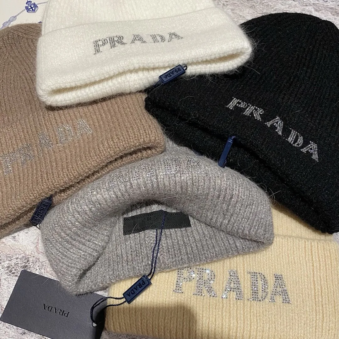 PRADA 兔毛针织帽