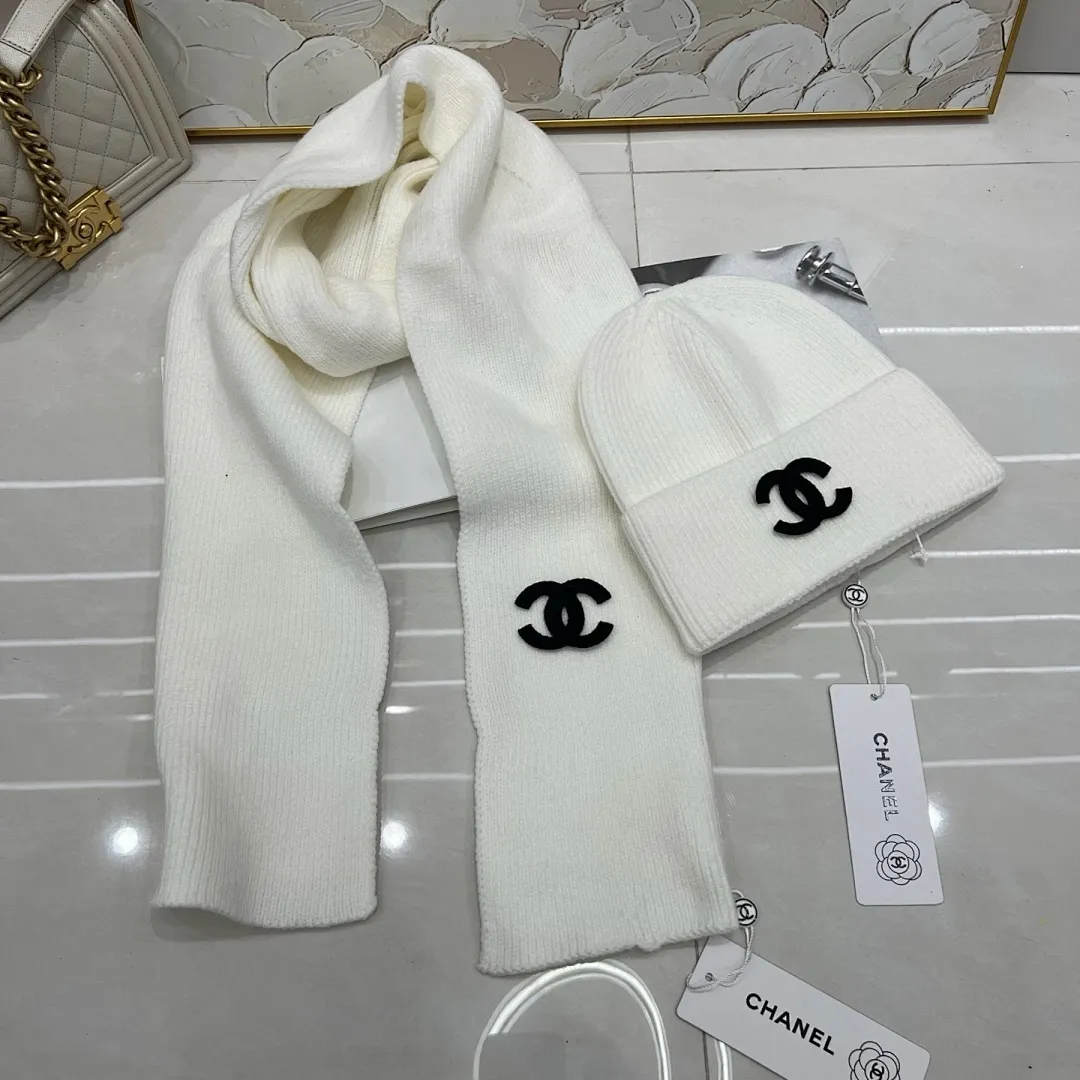 Chanel 羊绒针织帽+围巾🧣