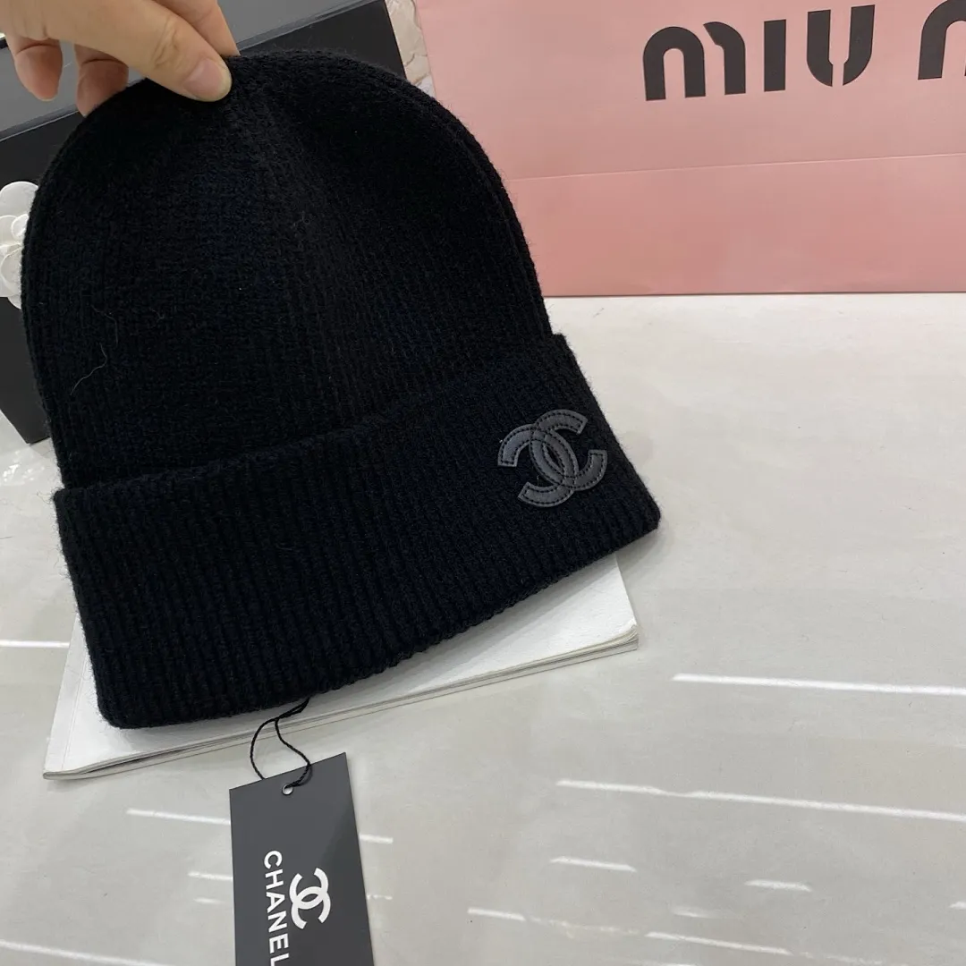 Chanel 羊绒针织帽