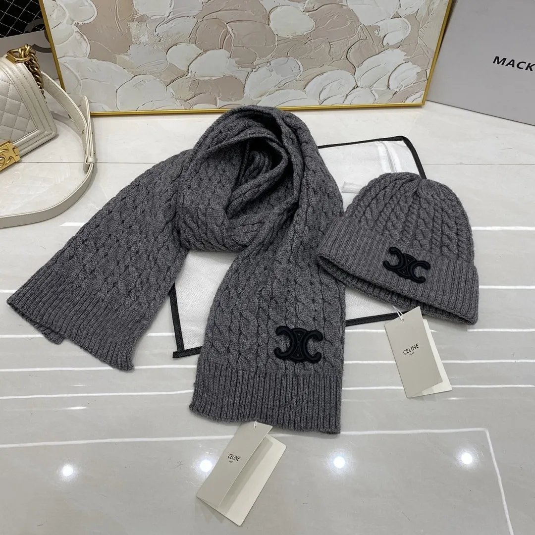 Celine赛琳 麻花羊绒针织帽+围巾🧣