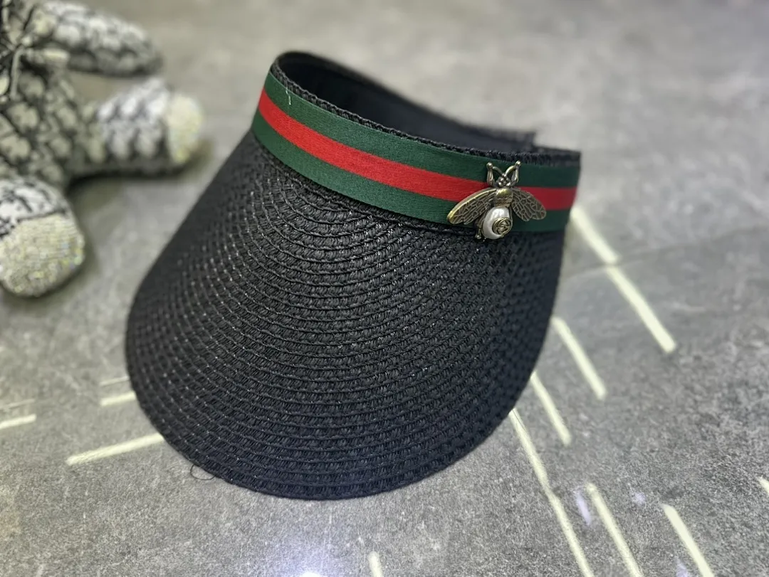 Gucci 爆款蜜蜂🐝空顶帽