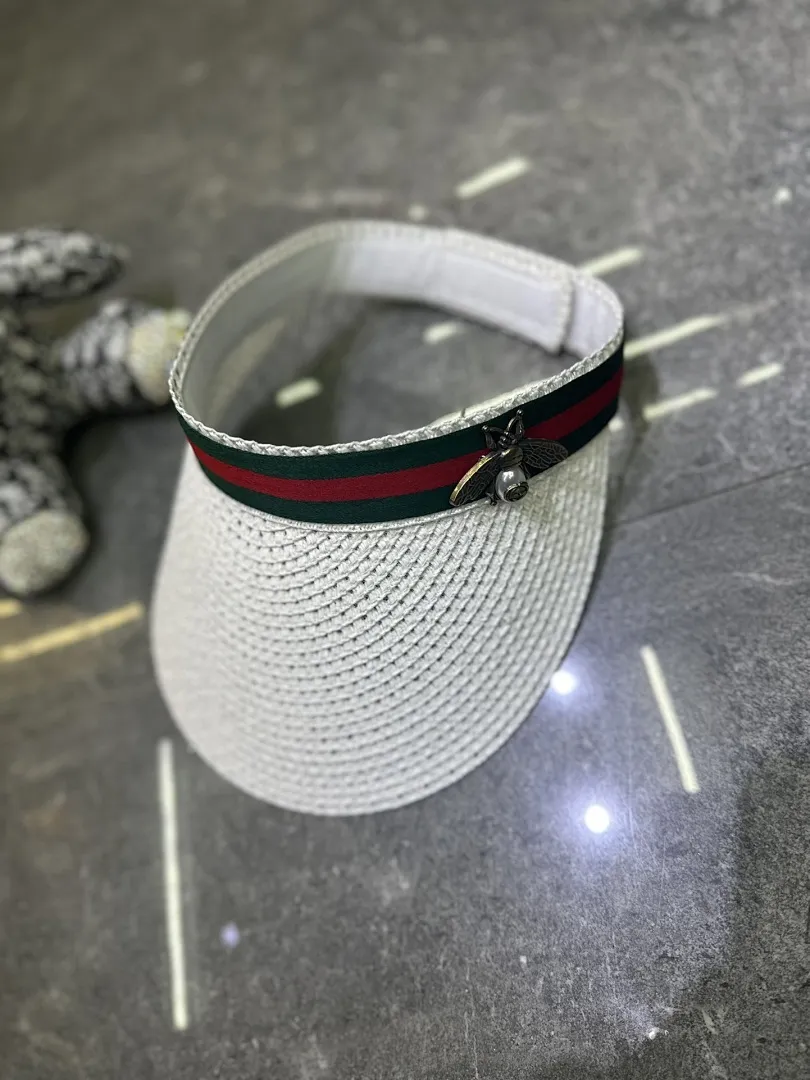 Gucci 爆款蜜蜂🐝空顶帽